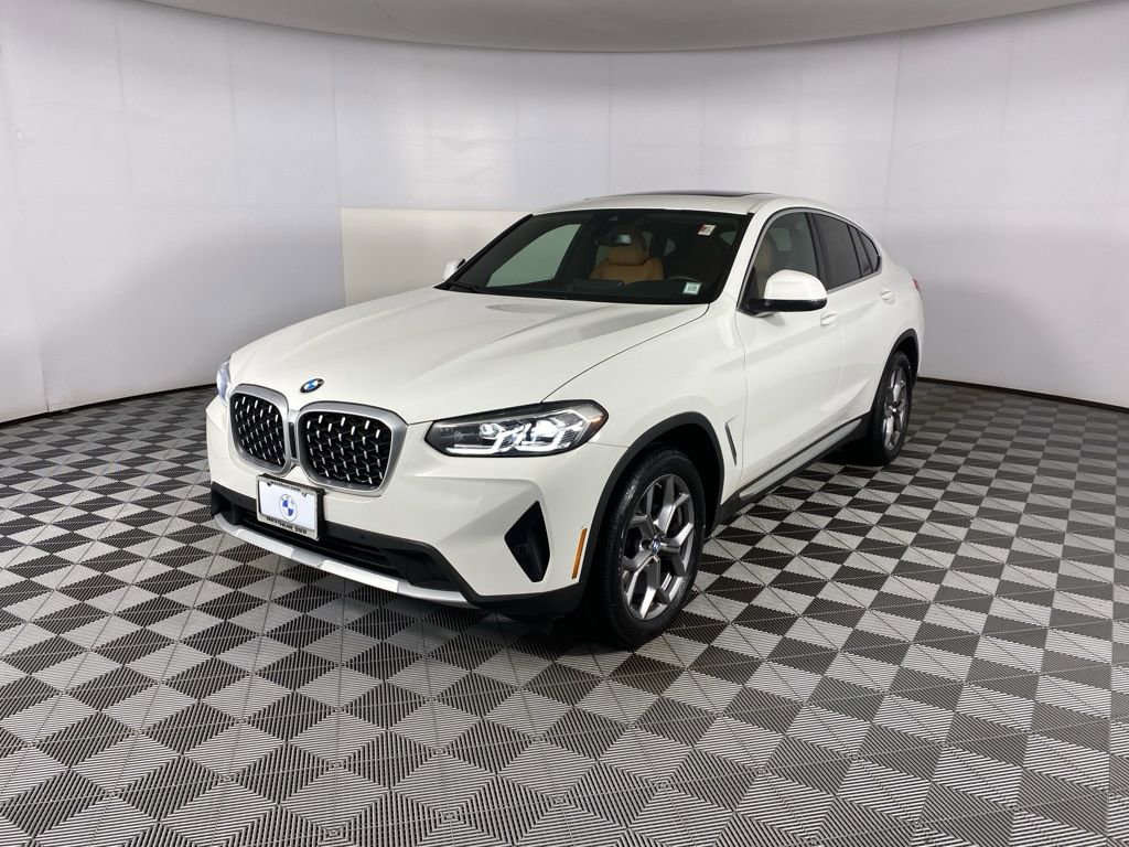 Certified 2023 BMW X4 xDrive30i w/ Convenience Package image 5