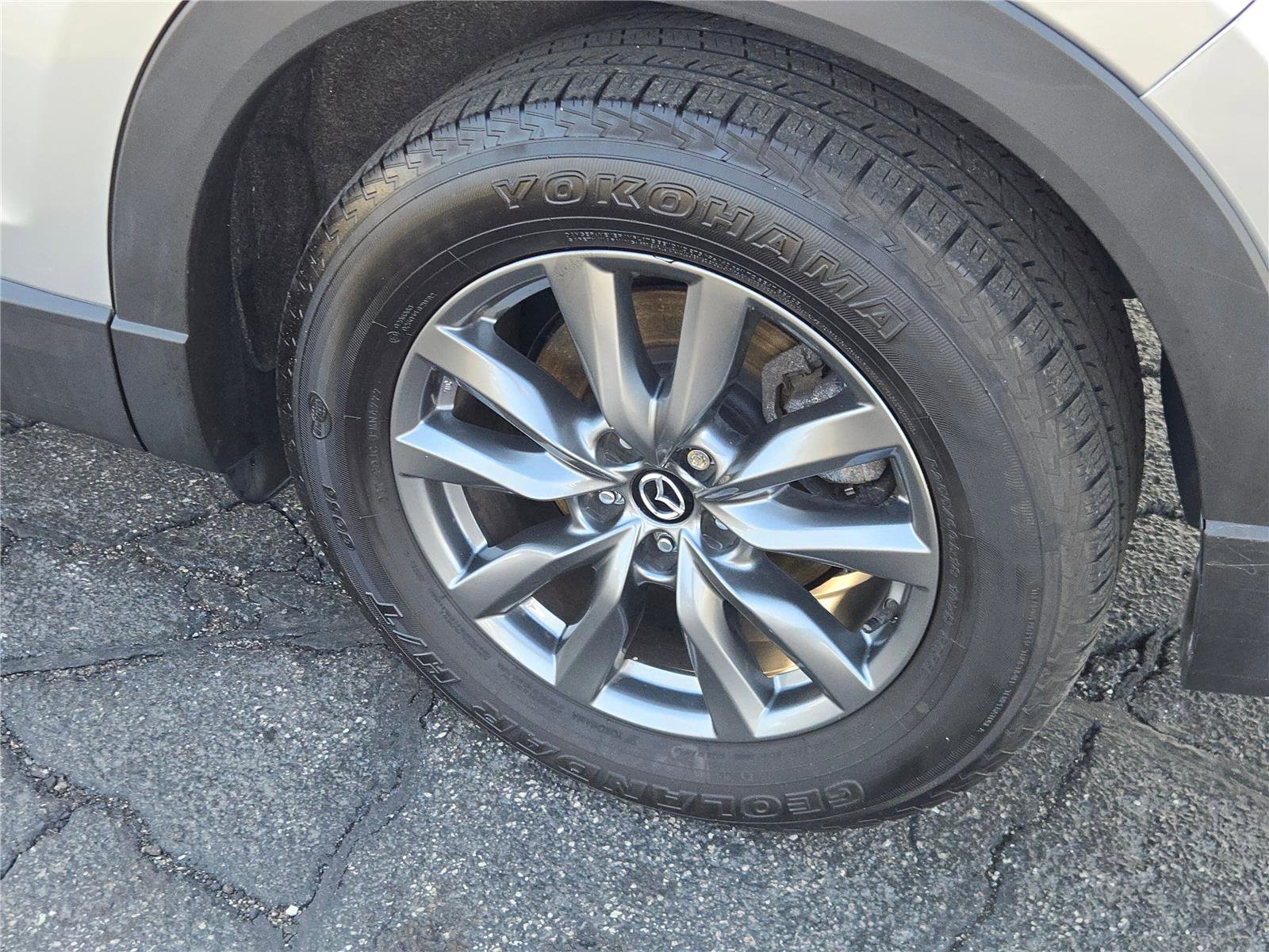 Used 2023 MAZDA CX-9 Touring image 19