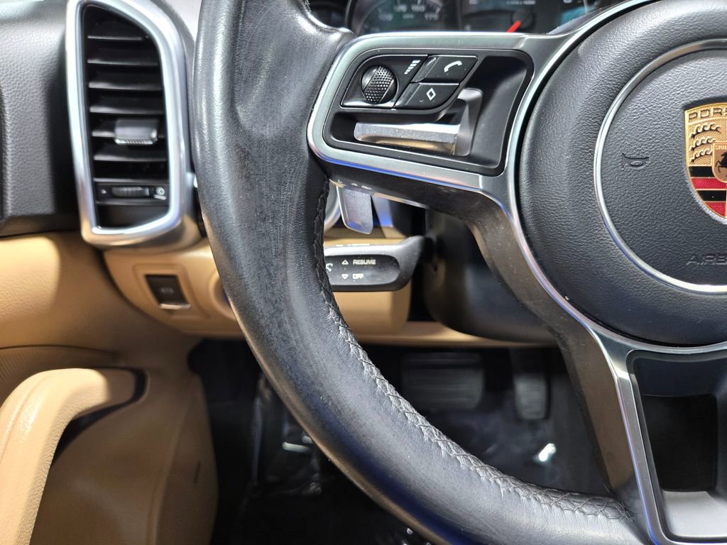Used 2018 Porsche Cayenne image 14