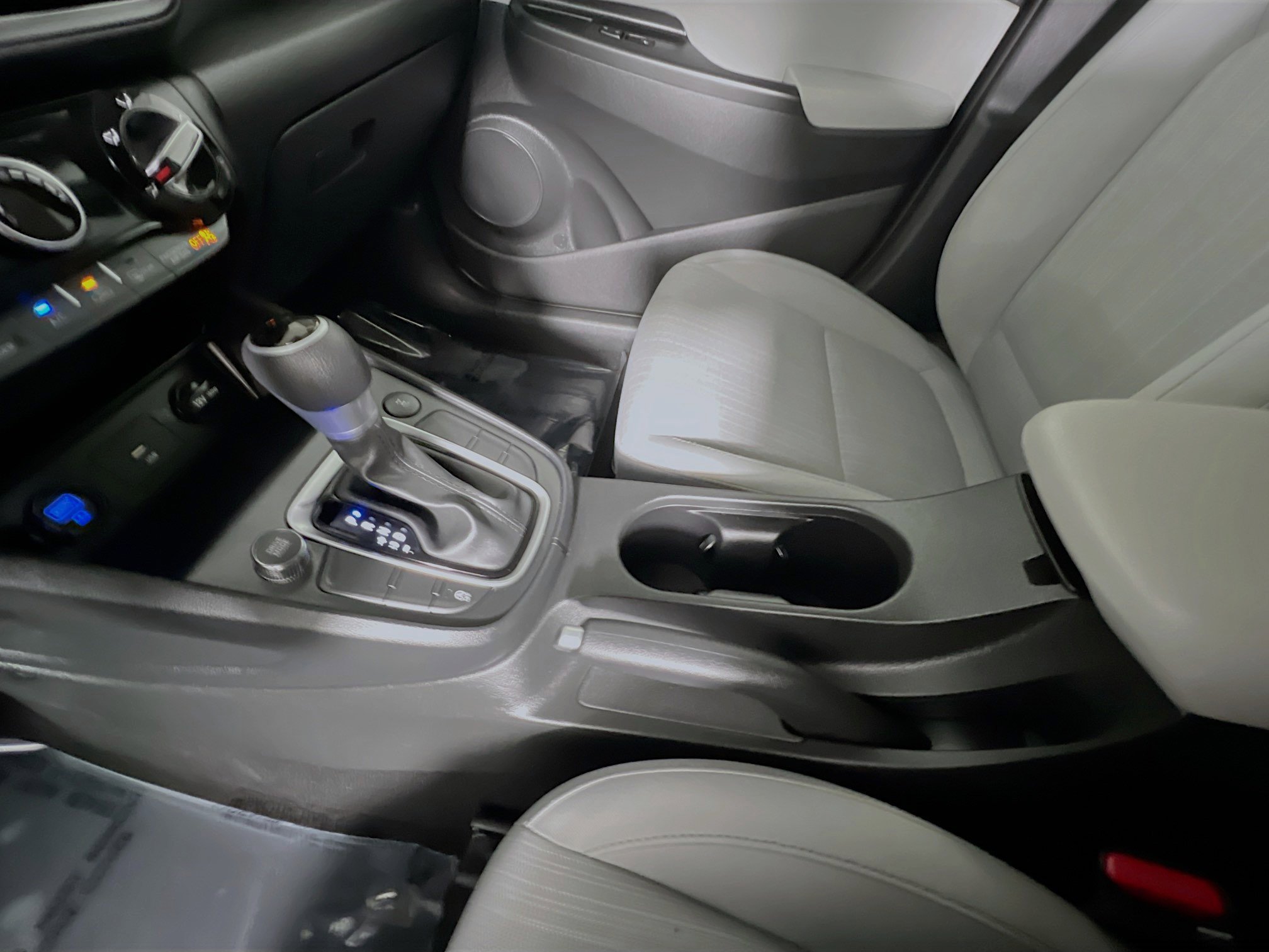 Used 2023 Hyundai Kona SEL image 25