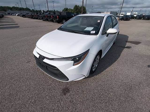 Certified 2025 Toyota Corolla LE FWD image 13