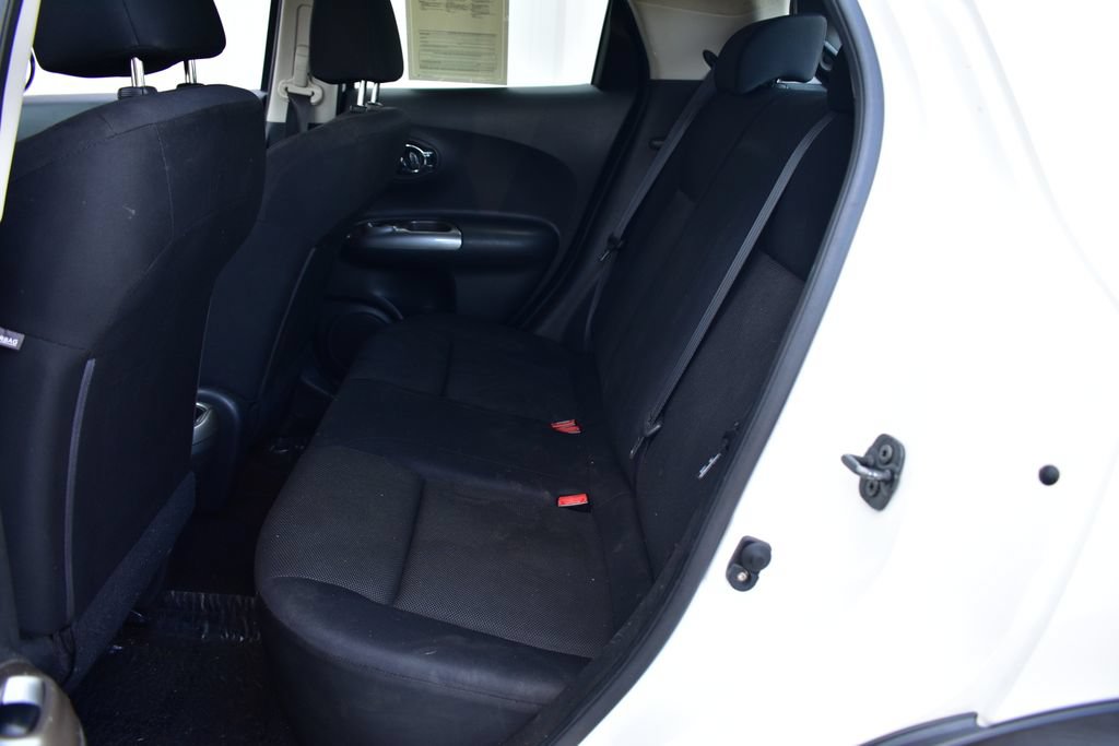 Used 2014 Nissan Juke S FWD image 19