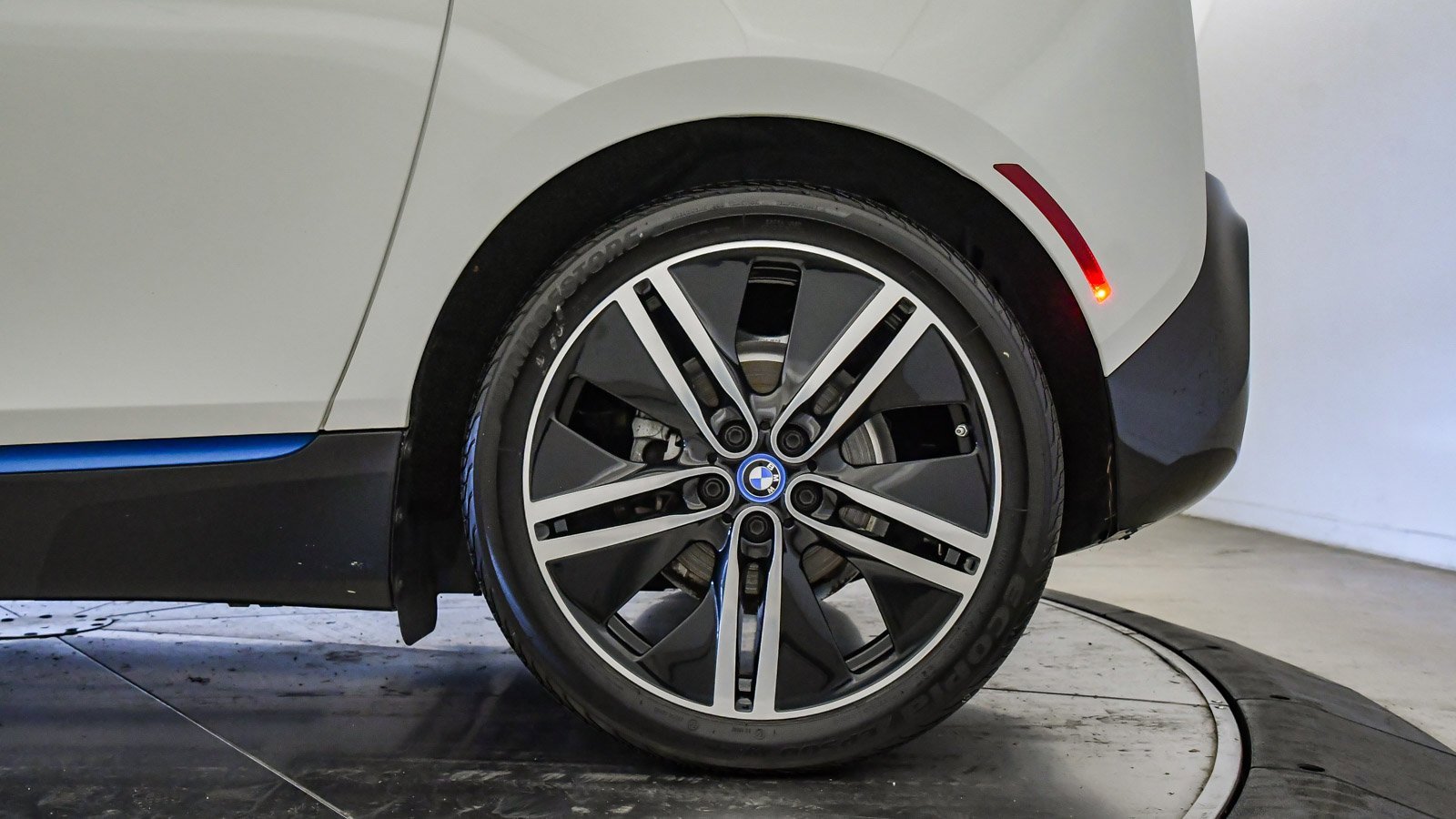 Certified 2021 BMW i3 image 11