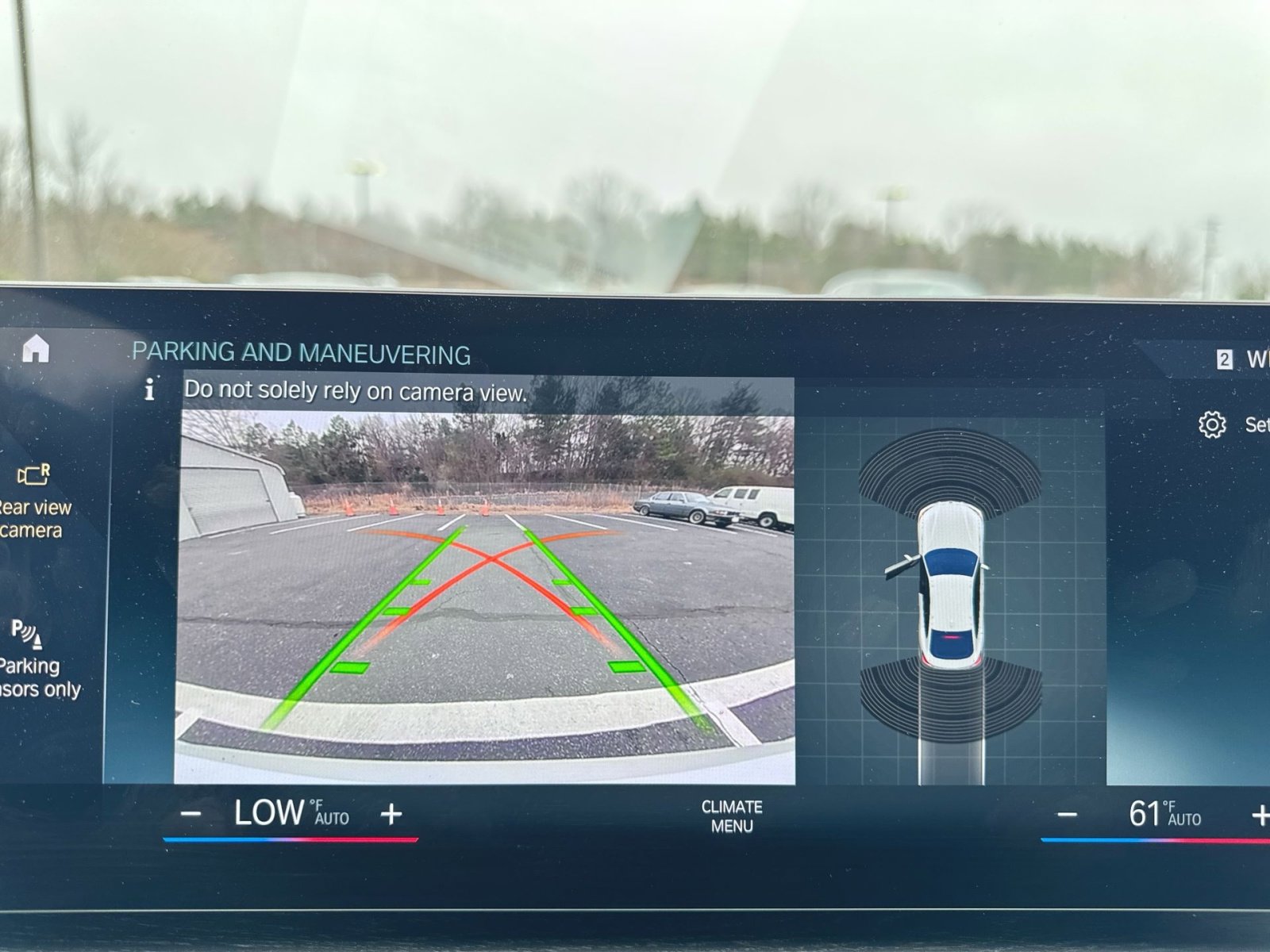 Used 2023 BMW i4 eDrive40 w/ M Sport Package image 14