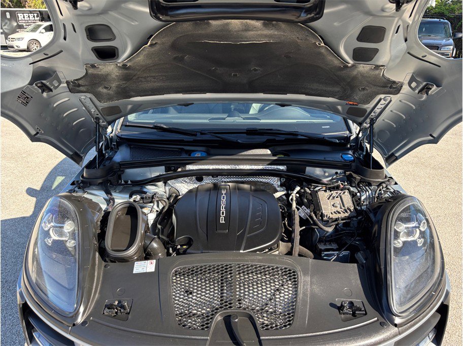 Used 2020 Porsche Macan AWD/4WD image 49