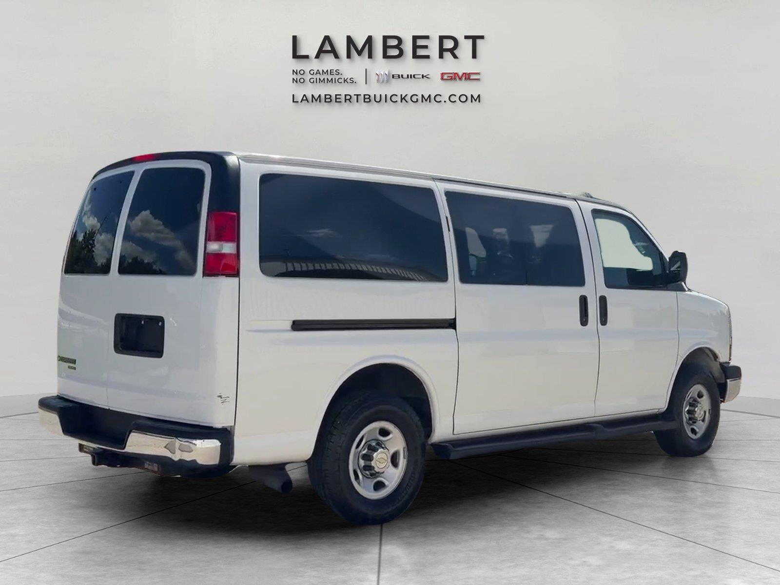 Used 2016 Chevrolet Express 3500 LT w/ LT Preferred Equipment Group RWD image 5
