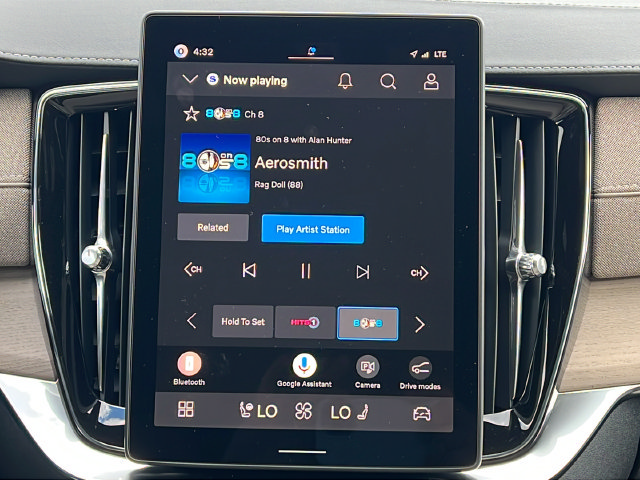 New 2027 Volvo XC90 B6 Plus AWD/4WD image 13
