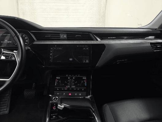 Used 2021 Audi e-tron Premium w/ Convenience Plus Package AWD/4WD image 16