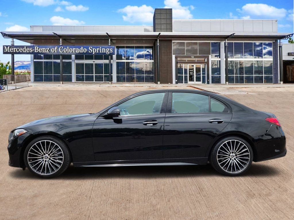 Used 2023 Mercedes-Benz C 300 4MATIC Sedan image 4