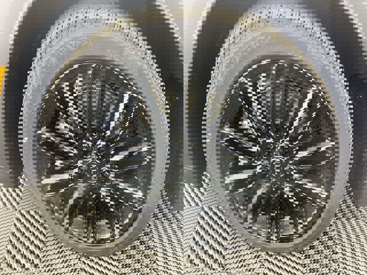 Used 2024 MINI Cooper S FWD image 10