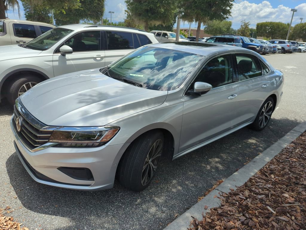 Used 2020 Volkswagen Passat 2.0T SEL FWD image 5