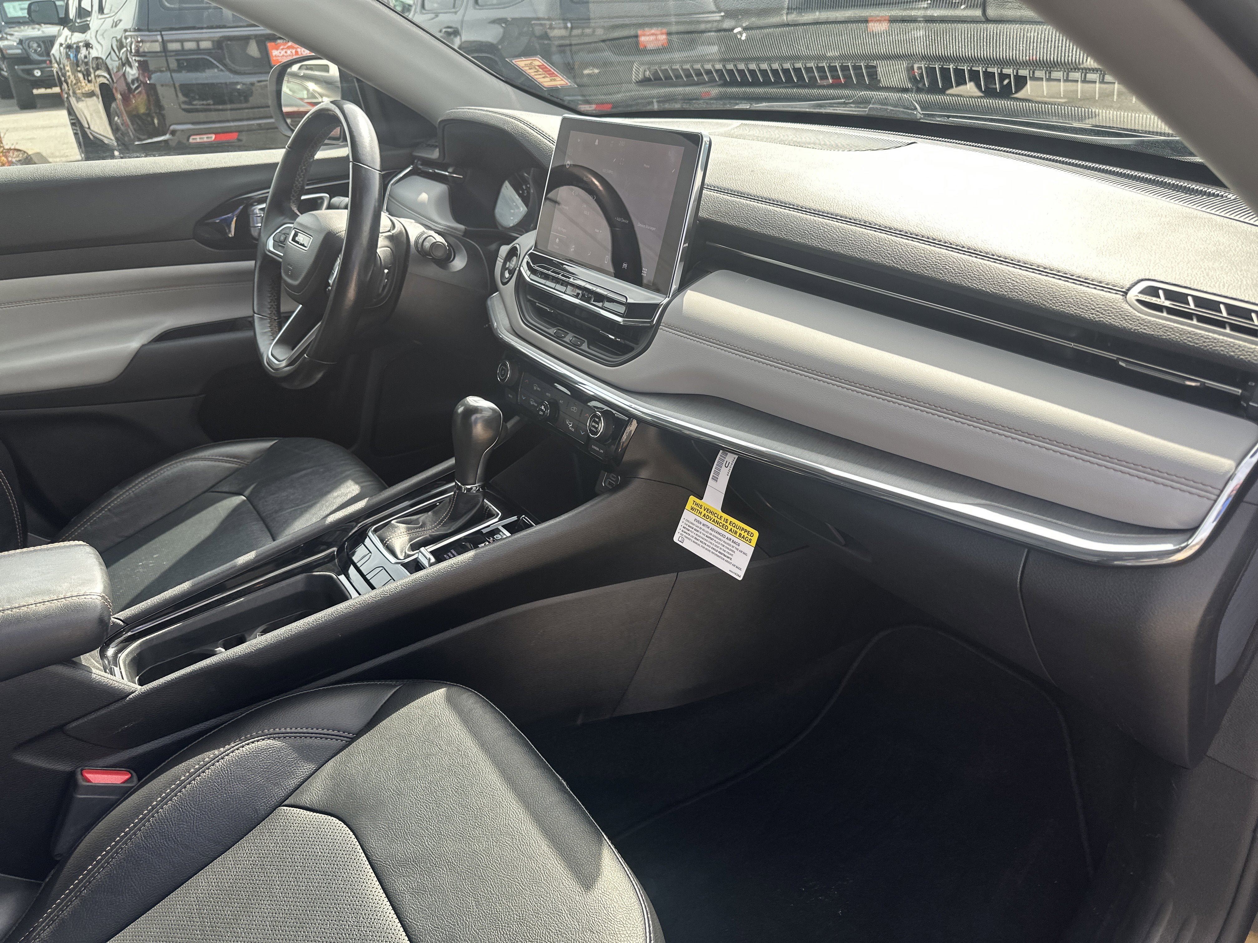 Used 2022 Jeep Compass Limited AWD/4WD image 28