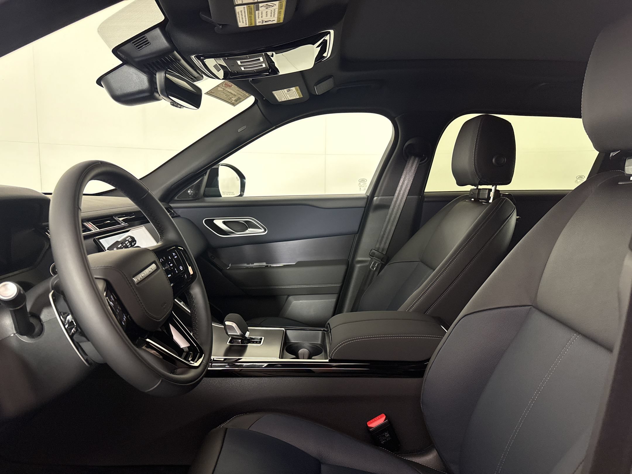 New 2026 Land Rover Range Rover Velar Belgravia AWD/4WD image 5