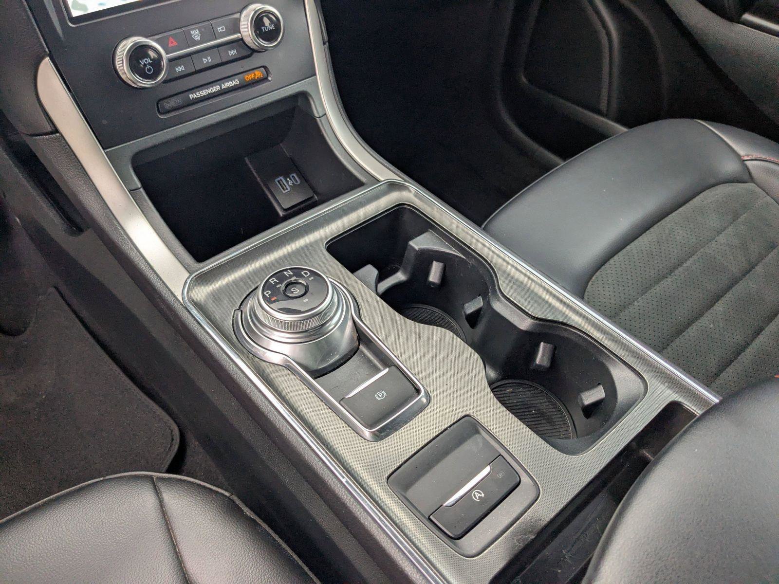 Used 2024 Ford Edge ST-Line image 15