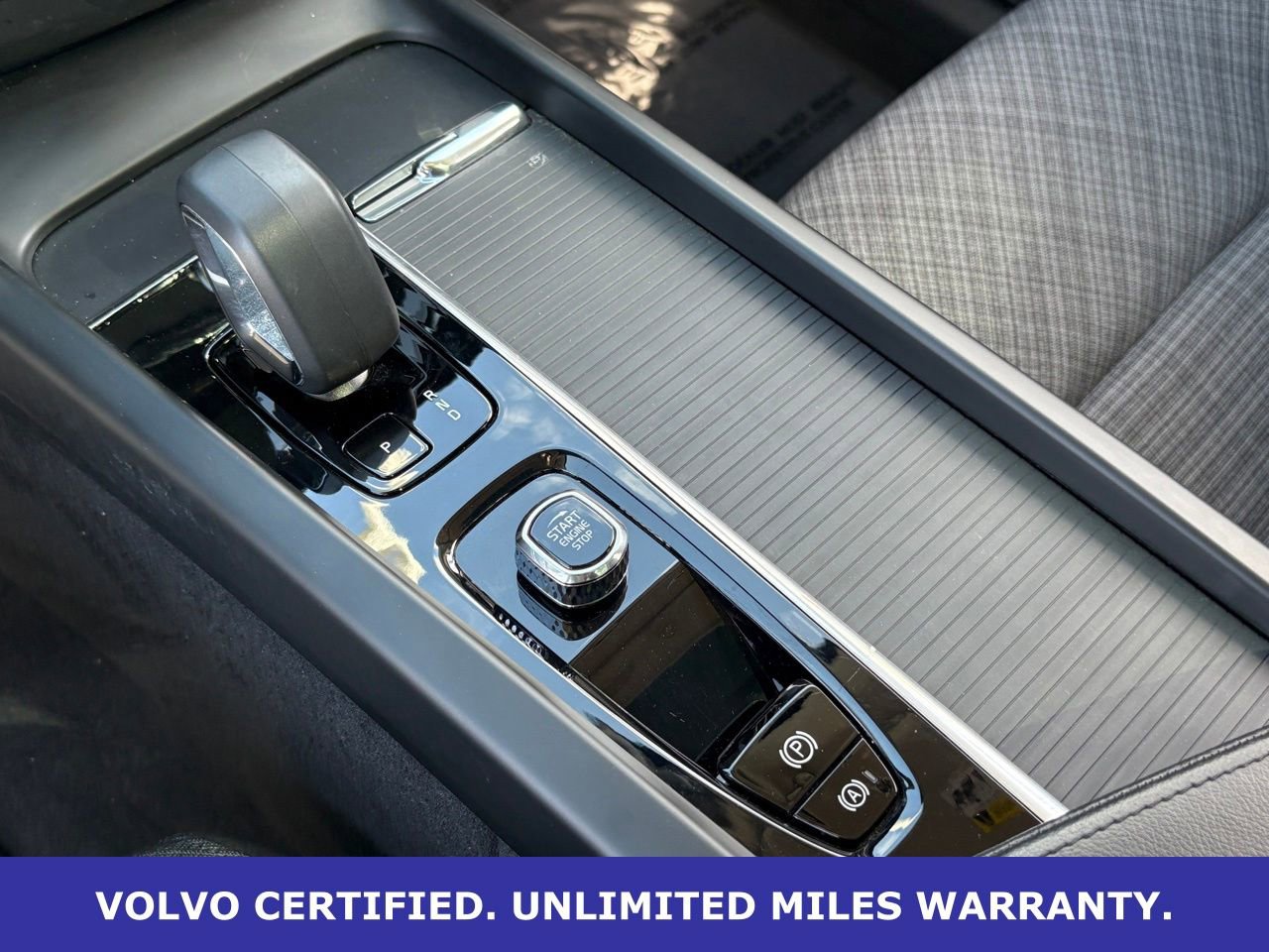 Certified 2023 Volvo XC60 B5 Core image 21