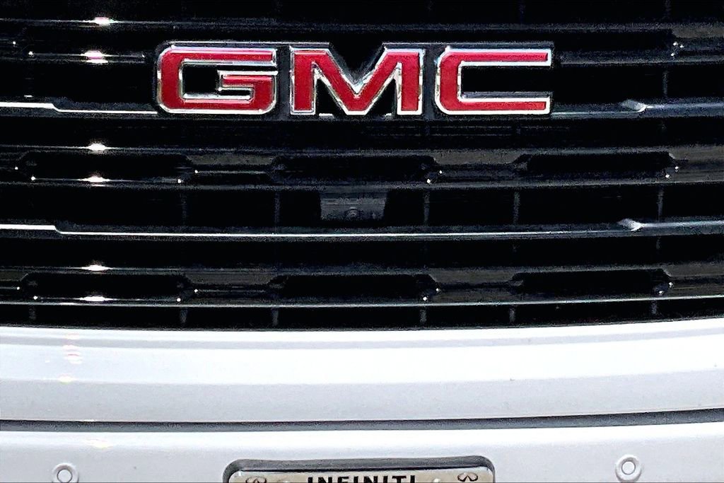 Used 2024 GMC Sierra 1500 Elevation w/ Elevation Premium Package AWD/4WD image 12