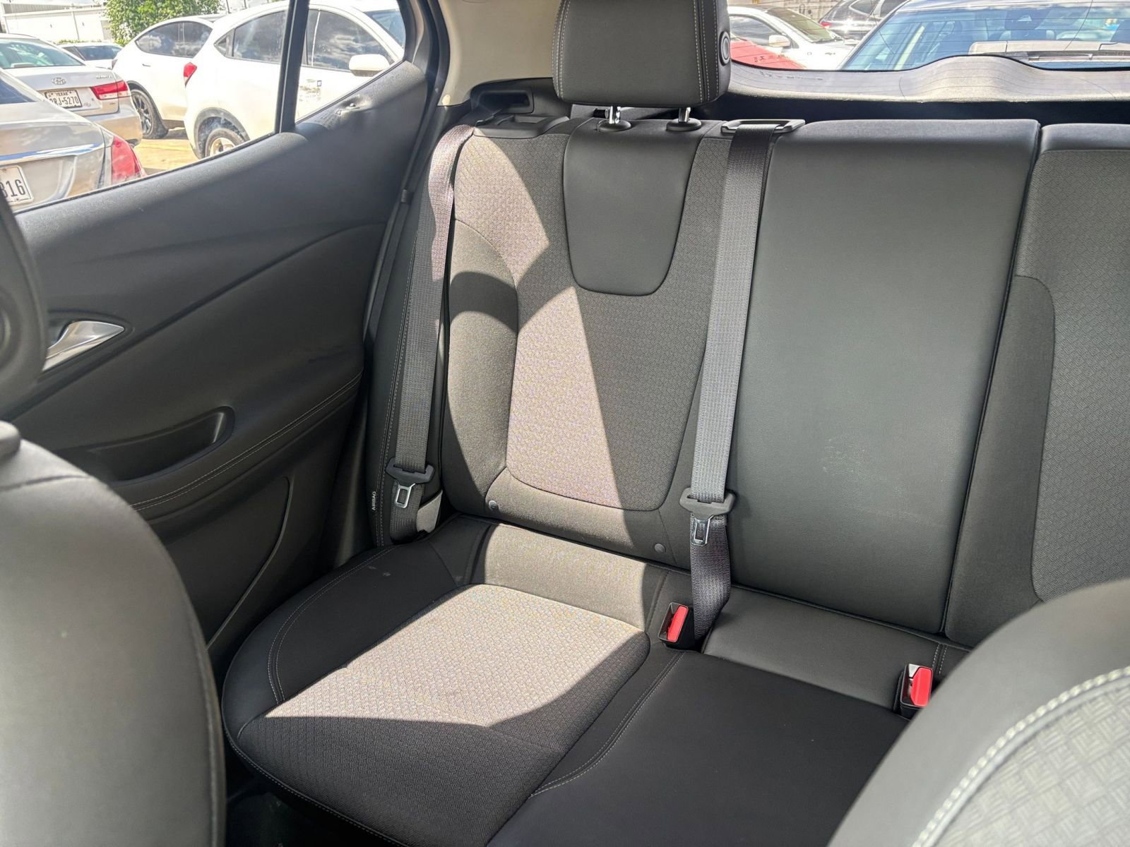 Used 2025 Buick Encore GX Preferred image 38