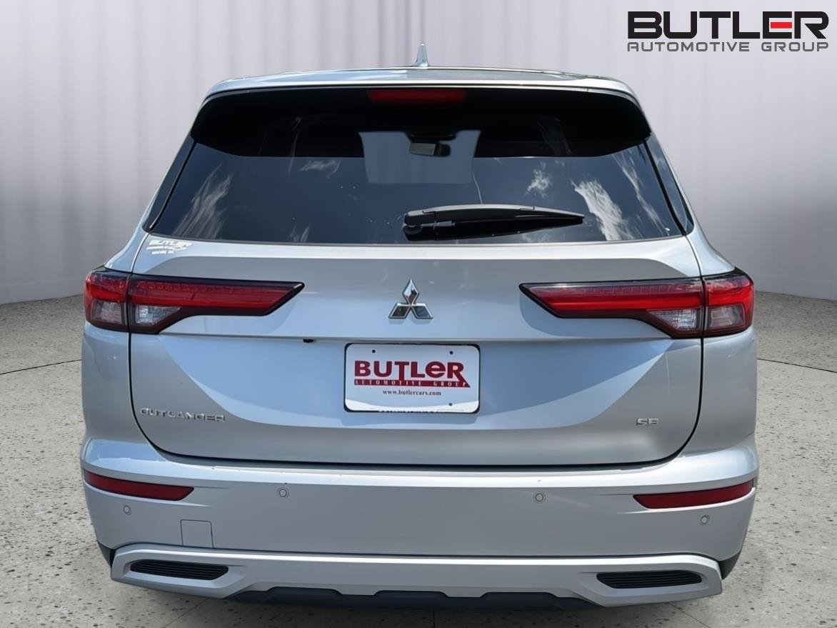 Used 2024 Mitsubishi Outlander SE FWD image 5