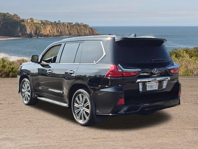Used 2017 Lexus LX 570 4WD w/ Luxury Package image 7