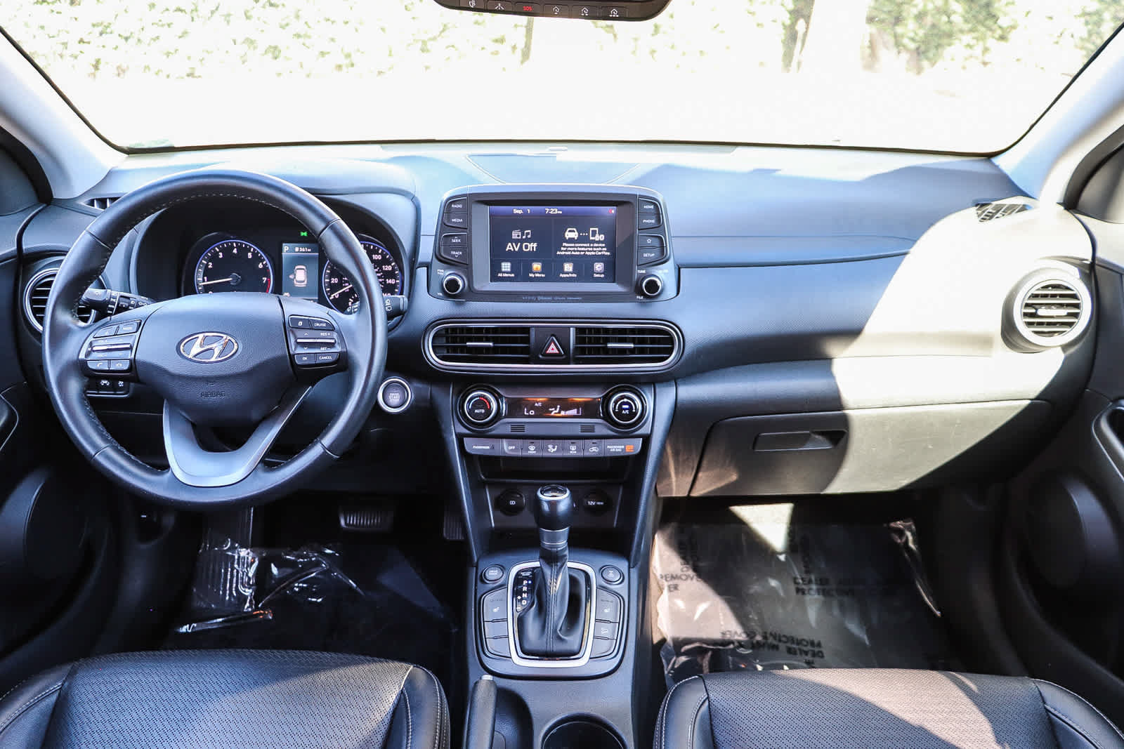Used 2021 Hyundai Kona Limited w/ Cargo Package AWD/4WD image 11
