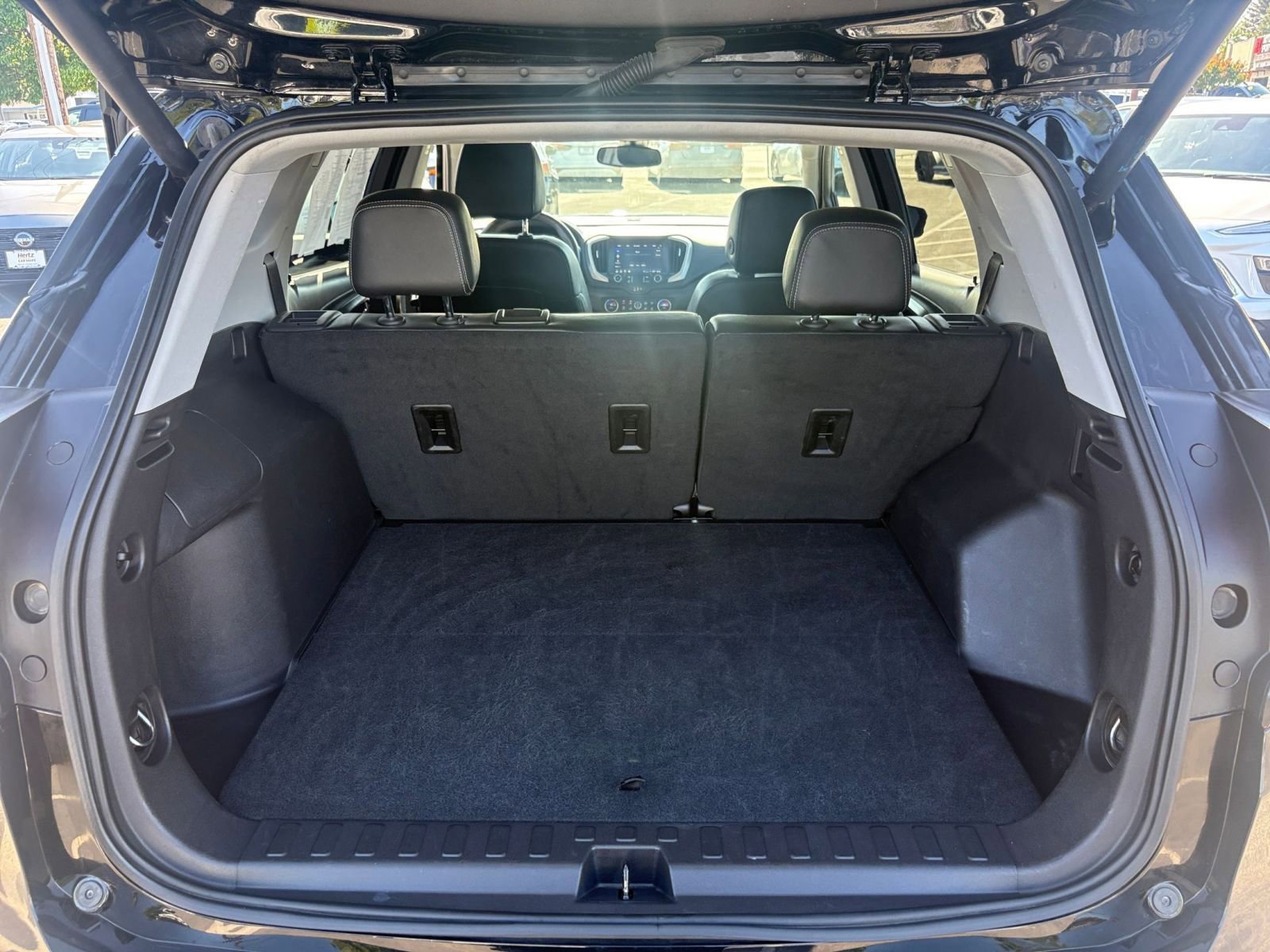 Used 2024 GMC Terrain SLT AWD/4WD image 34