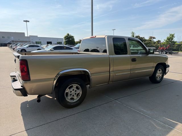 Used 2004 Chevrolet Silverado 1500 LS w/ Light Duty Power Package RWD image 5