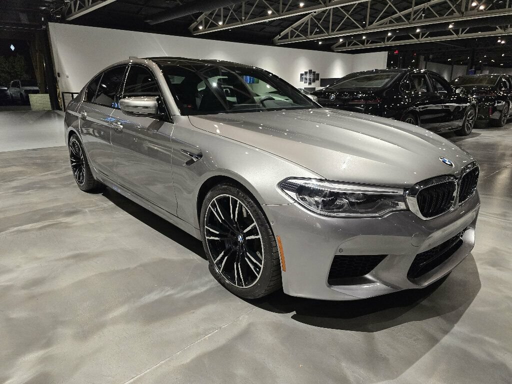 Used 2018 BMW M5 AWD/4WD image 3