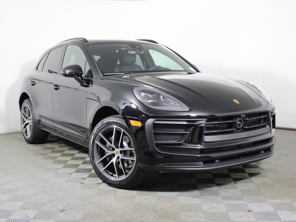 Certified 2026 Porsche Macan image 9