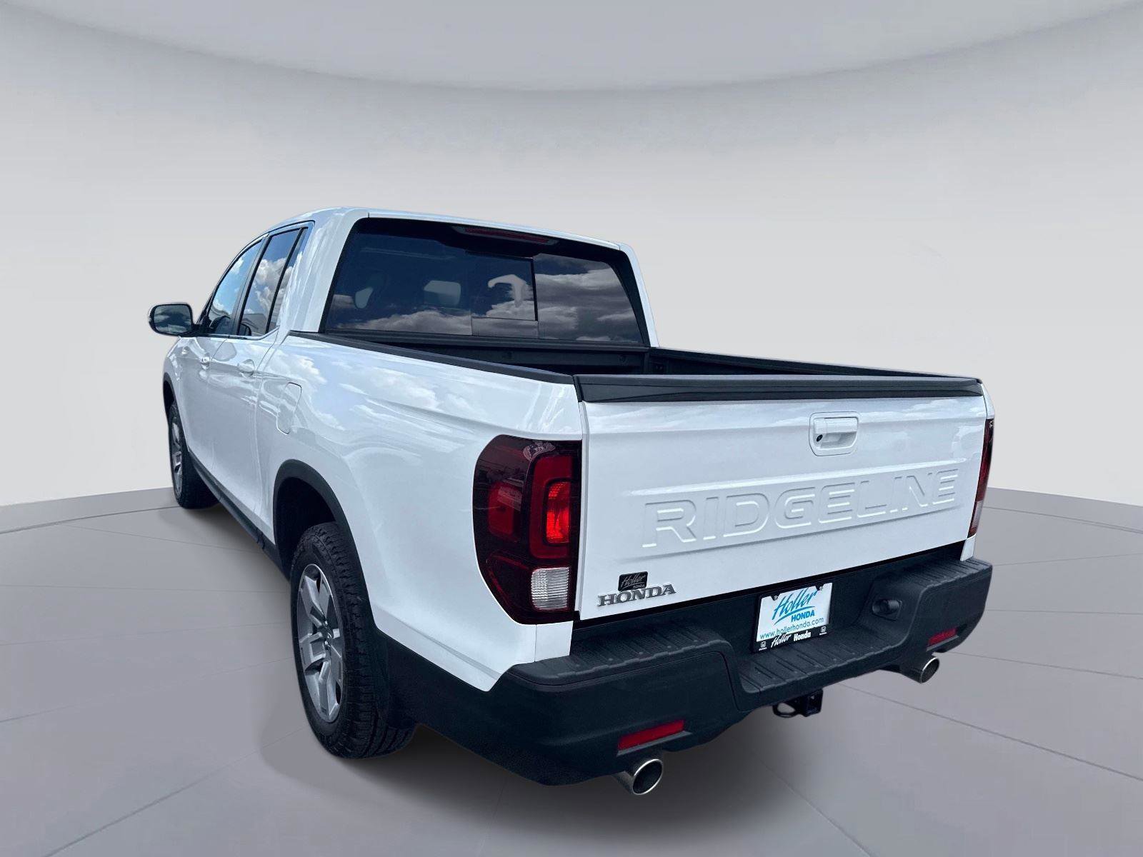 Certified 2025 Honda Ridgeline RTL image 6