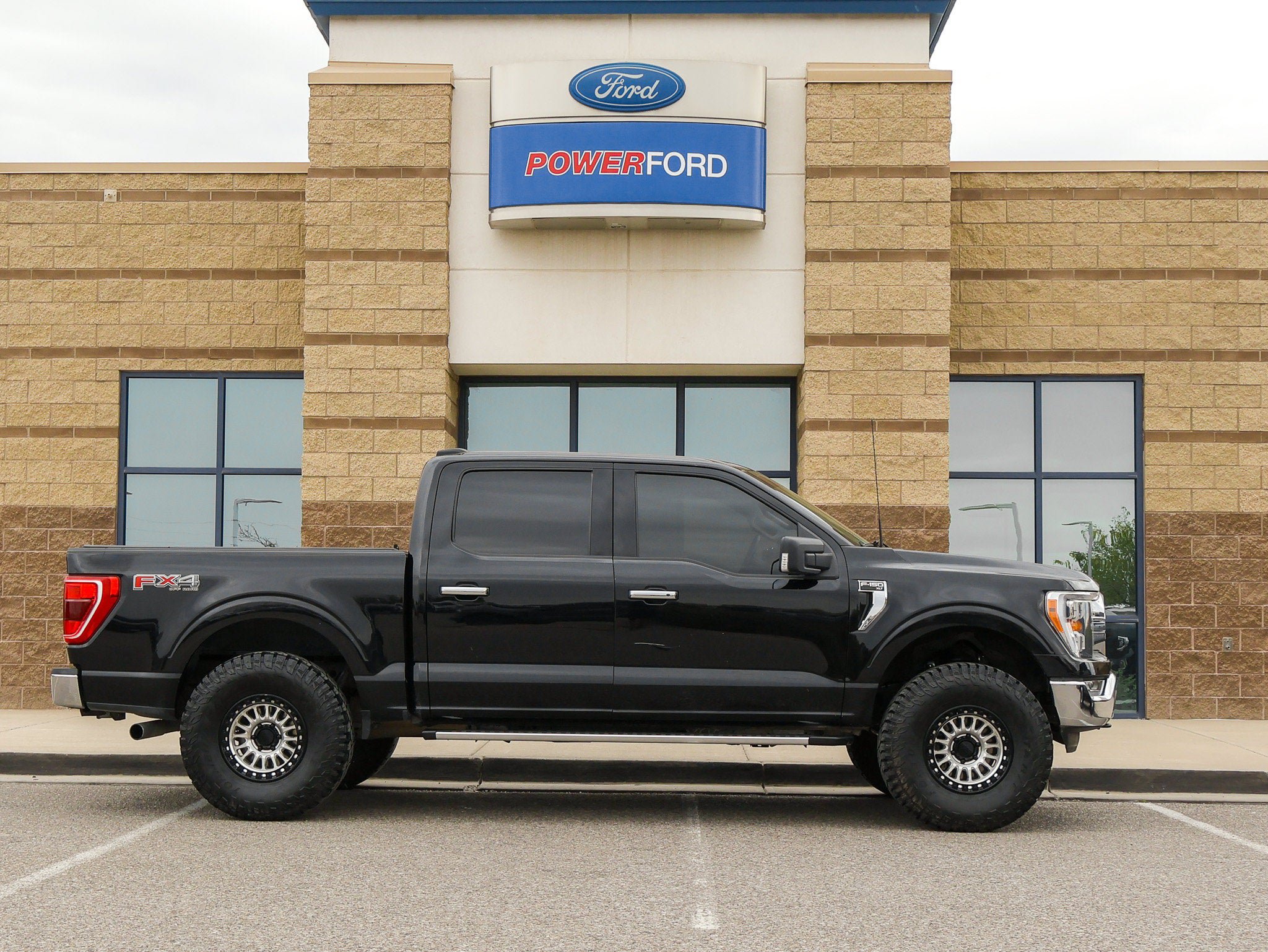 Used 2023 Ford F150 XLT w/ Equipment Group 302A High AWD/4WD image 5