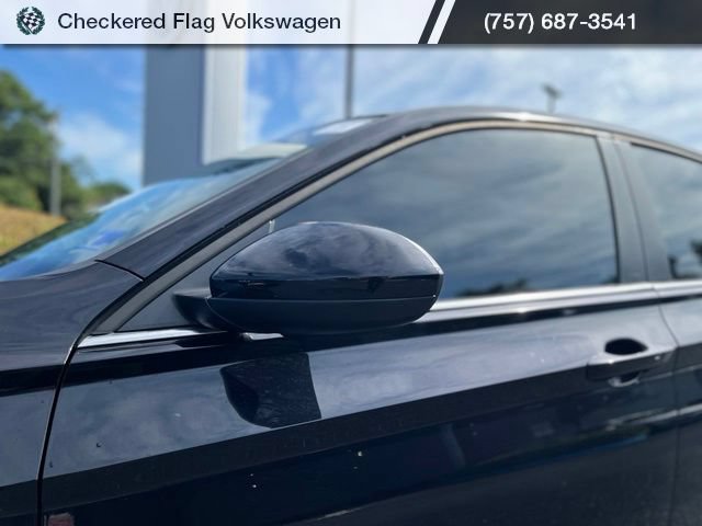 Used 2022 Volkswagen Jetta SE FWD image 2