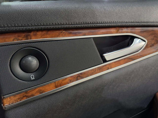 Used 2020 Lincoln Nautilus Reserve w/ Equipment Group 201A image 57