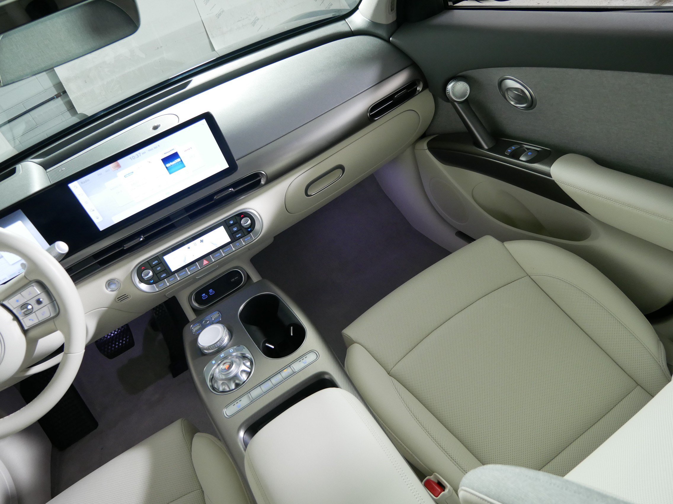 Used 2025 Genesis GV60 Advanced image 11