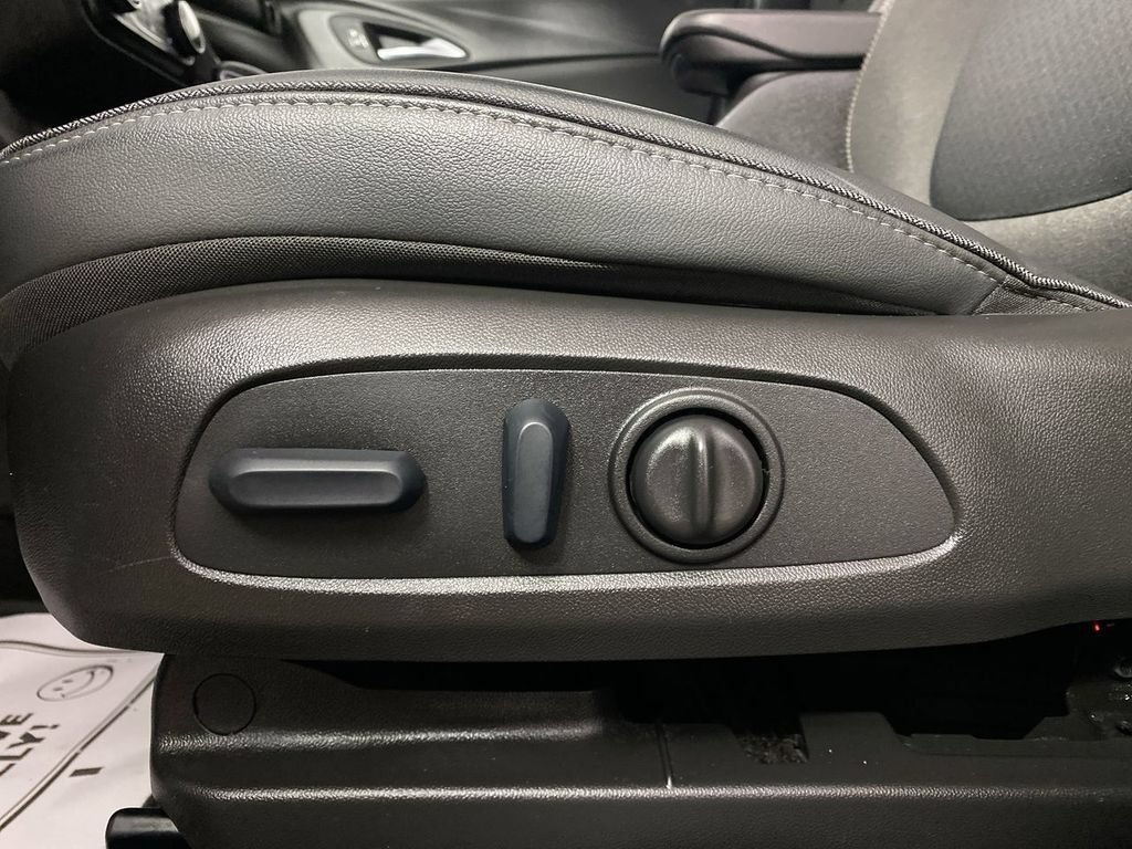 Certified 2023 Buick Encore GX Preferred w/ Cold Weather Comfort Package AWD/4WD image 12
