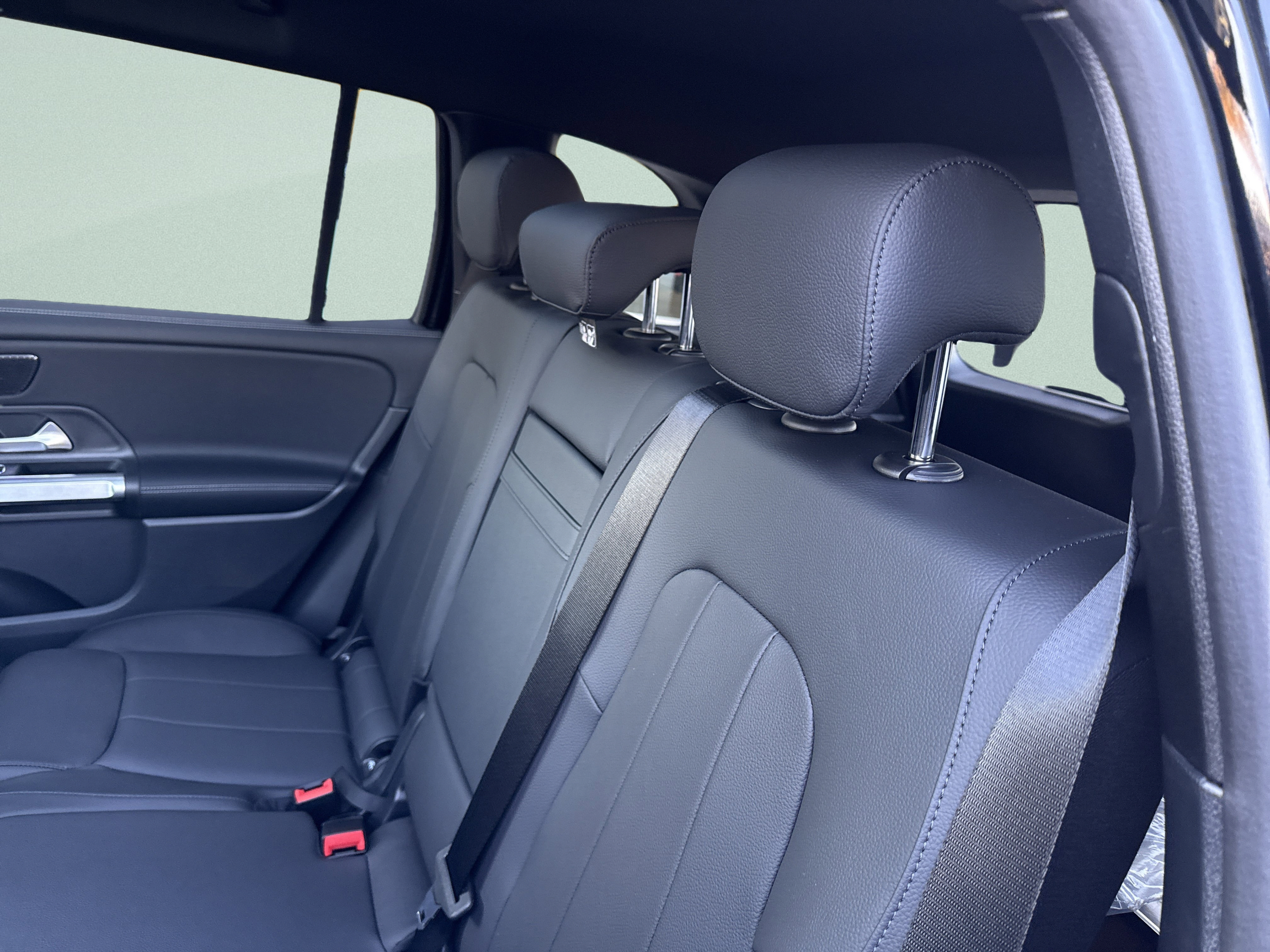 New 2026 Mercedes-Benz GLB 250 image 30