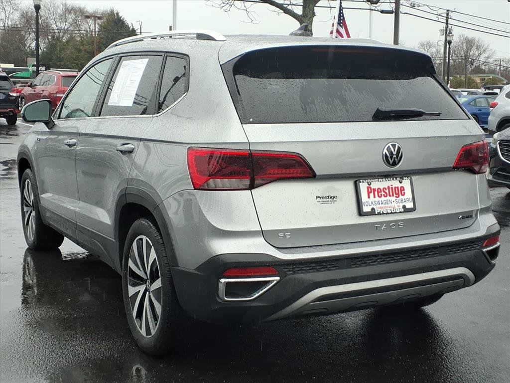 Certified 2023 Volkswagen Taos SE image 5