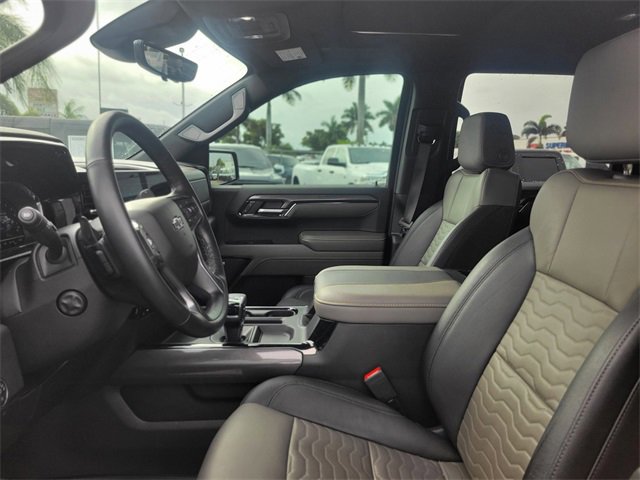 Used 2023 Chevrolet Silverado 1500 ZR2 w/ Technology Package image 18