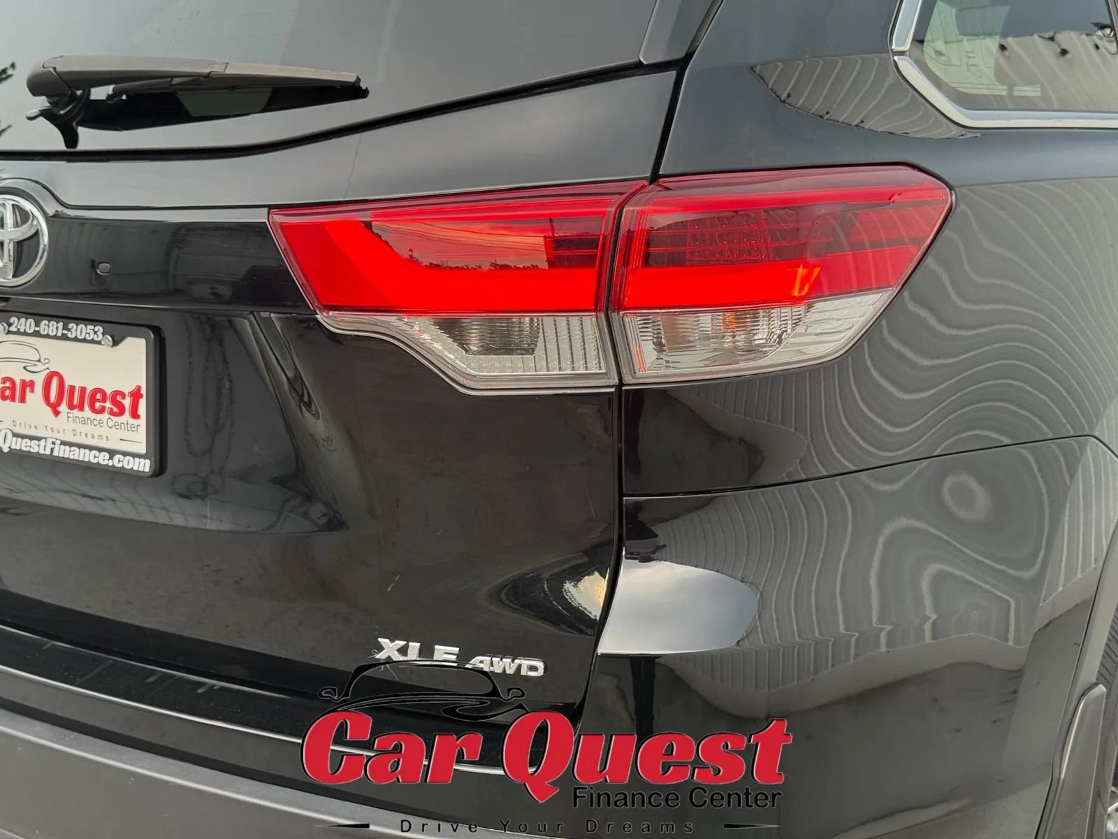Used 2019 Toyota Highlander XLE w/ Preferred Accessory Package AWD/4WD image 27