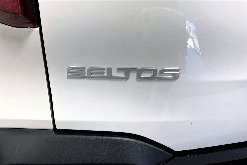 New 2026 Kia Seltos SX image 32