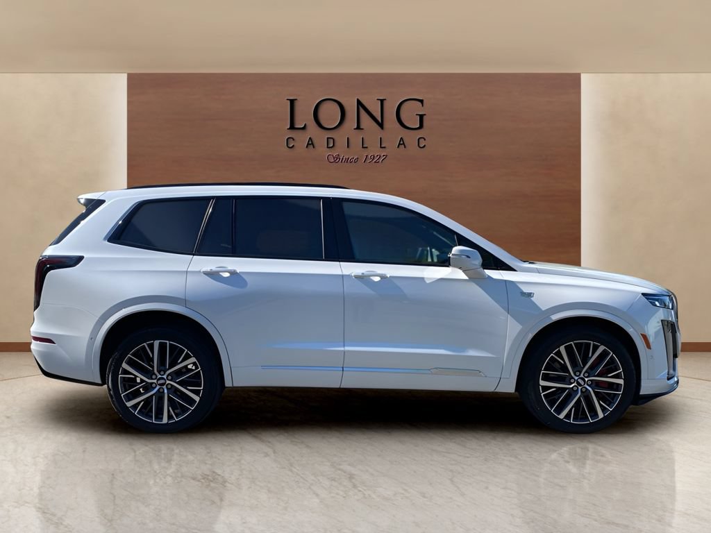 Used 2025 Cadillac XT6 Sport w/ Platinum Package AWD/4WD image 6