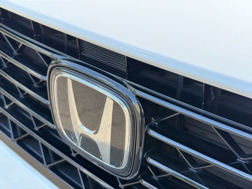 Used 2023 Honda Accord LX image 10