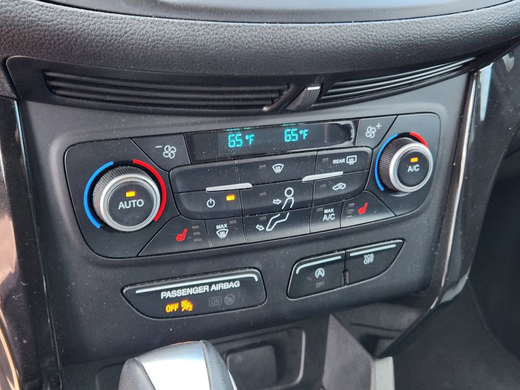 Used 2019 Ford Escape SE image 20