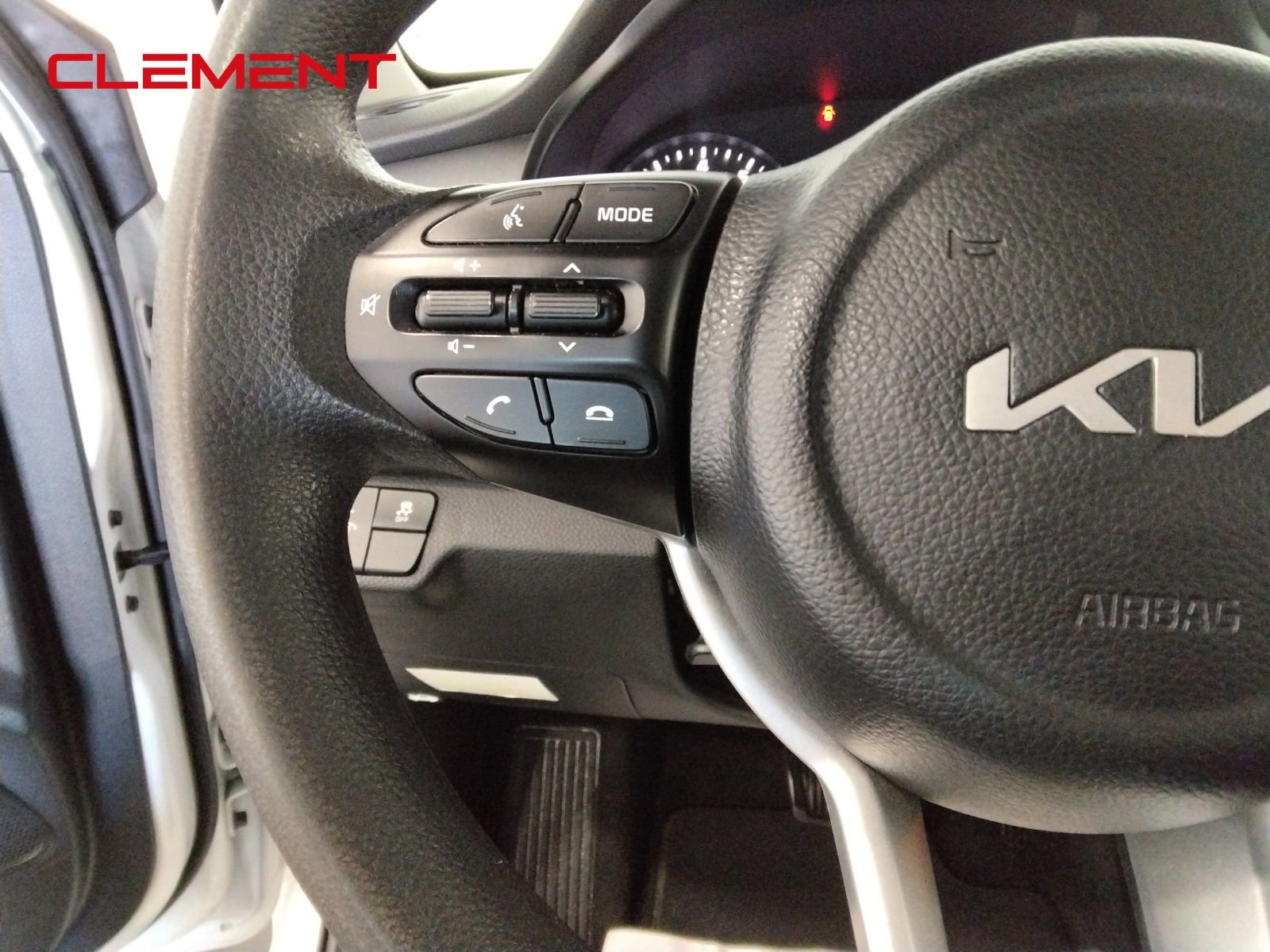 Used 2023 Kia Rio S image 12