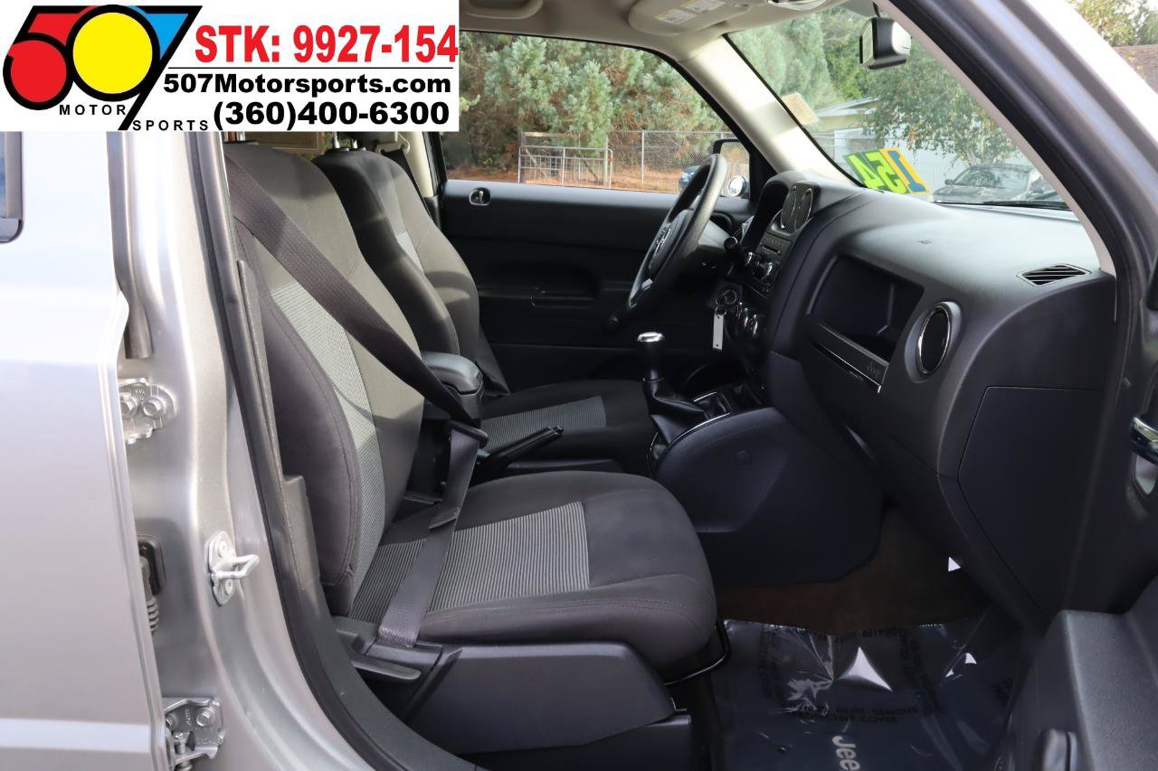 Used 2016 Jeep Patriot Sport FWD image 21