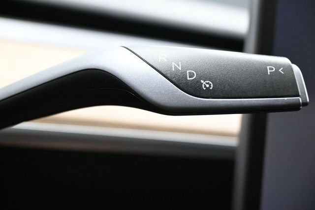 Used 2023 Tesla Model 3 Standard Range RWD image 22