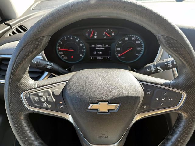 Used 2020 Chevrolet Equinox LS w/ LS Convenience Package image 17