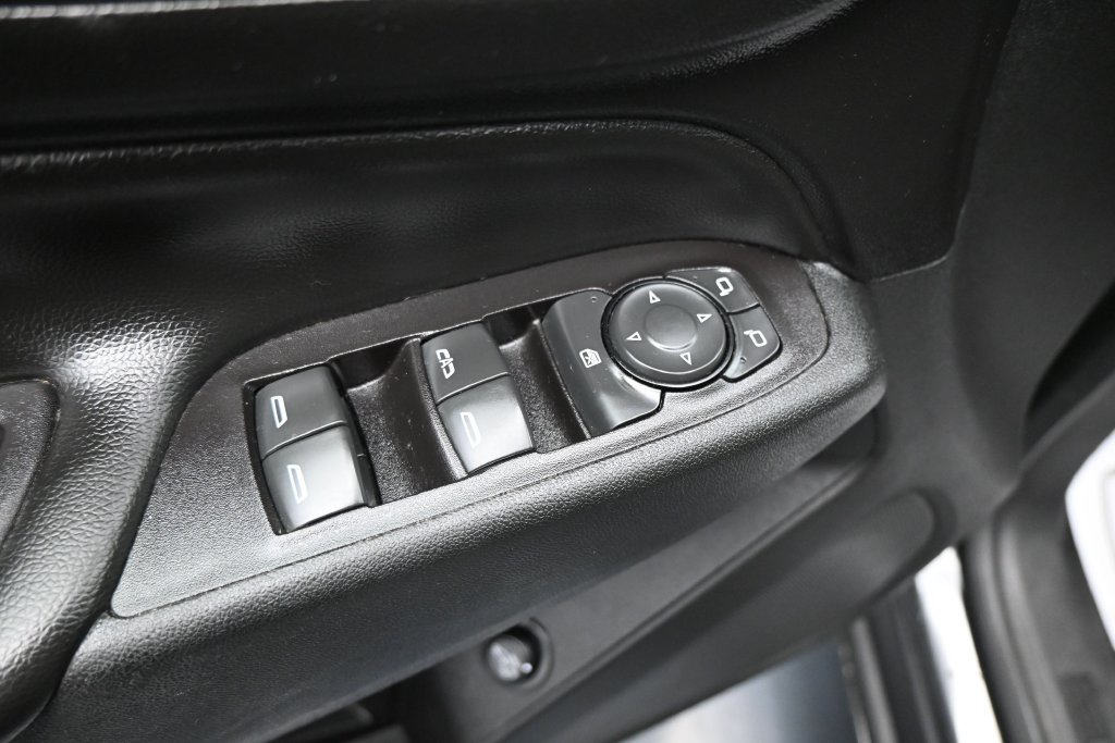 Used 2019 Chevrolet Equinox LT FWD image 11