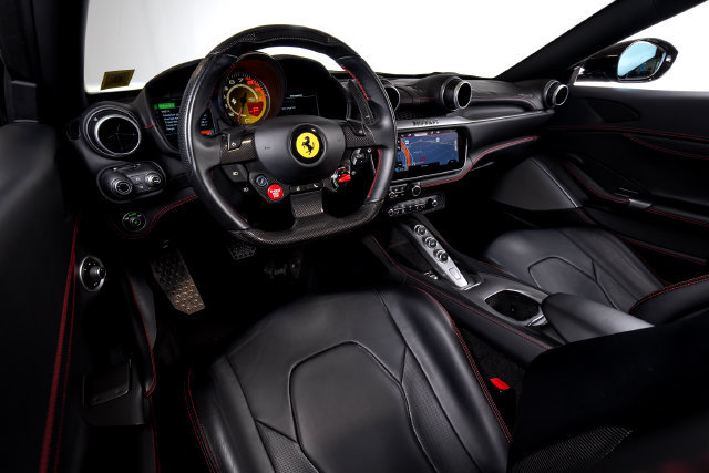 Certified 2020 Ferrari Portofino RWD image 30