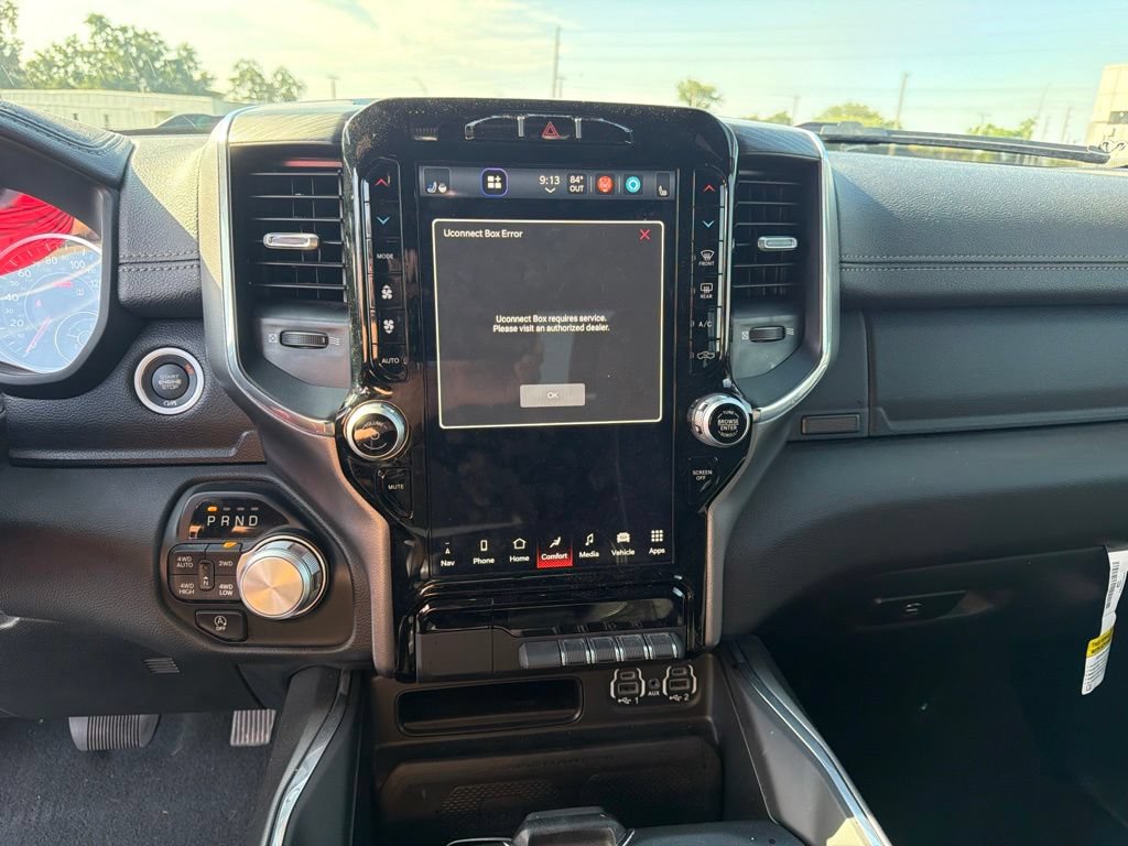 Used 2024 RAM 1500 Laramie AWD/4WD image 10