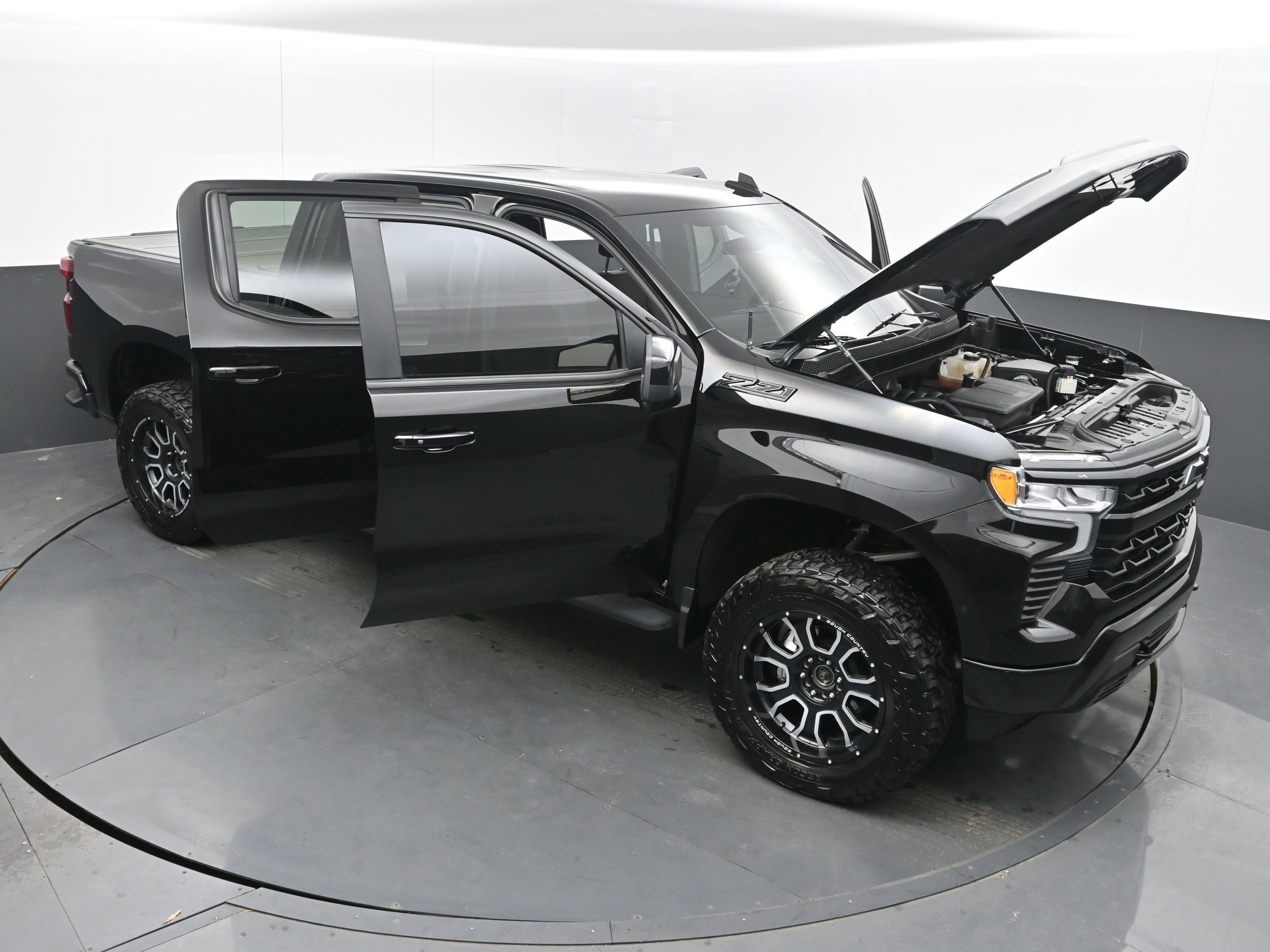 Used 2023 Chevrolet Silverado 1500 RST w/ Z71 Off-Road Package image 30